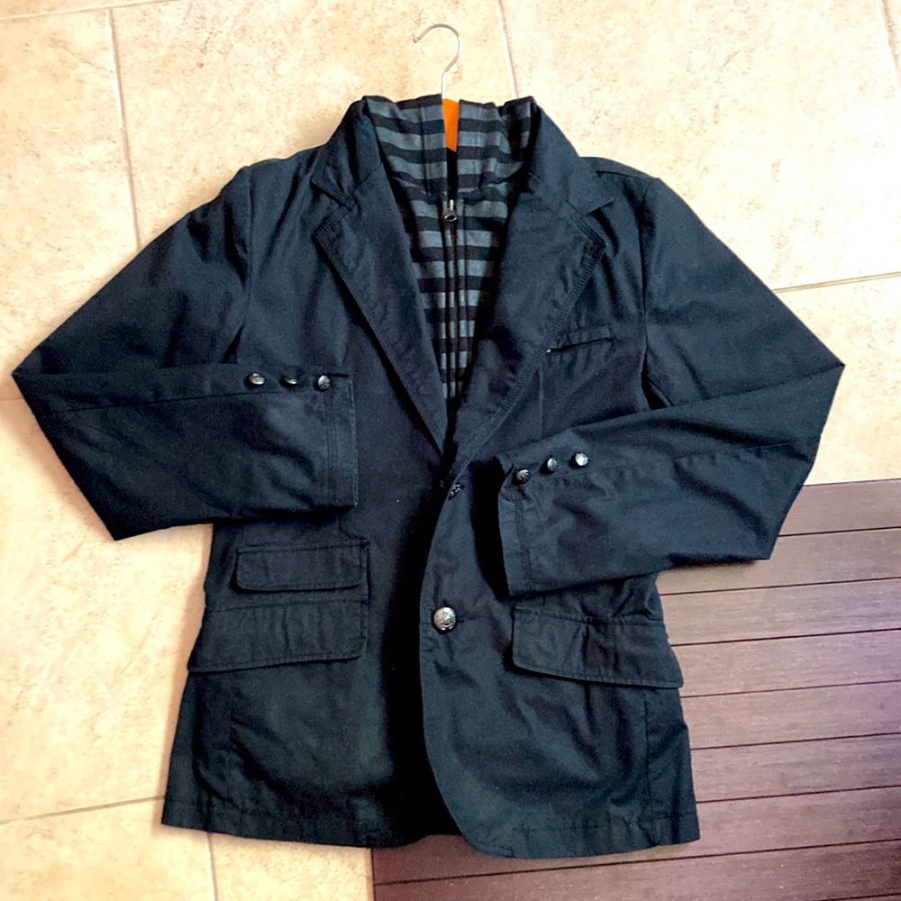 Hooded style suit jacket